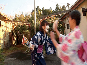 【謹賀珍年】顔面鼻舐め　唾かけ　パイ投げ　　サンプル画像06